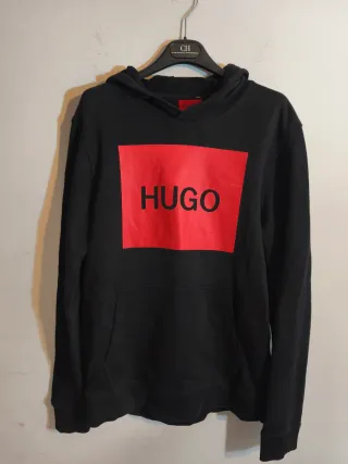 Sudadera Hugo Boss Negra con Logo Rojo