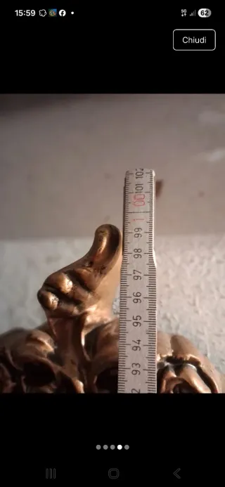 Grande specchio ovale dorato