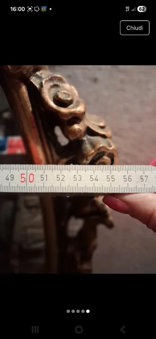 Grande specchio ovale dorato