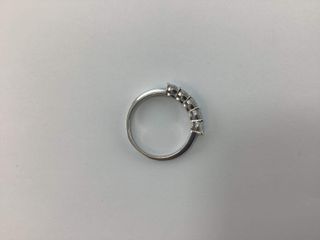 anillo oro 18k con piedra con diamante de laboratorio