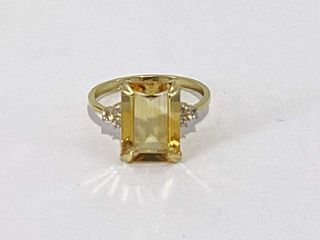 anillo oro 18k con piedra con circonita