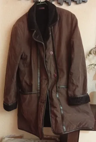 Parka marrón chocolate Talla 44