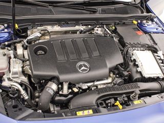 MERCEDES A-CLASS 2.0 A 180 D DCT 116 5P