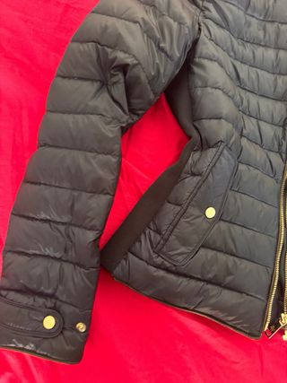 Chaqueta Zara acolchada azul corta