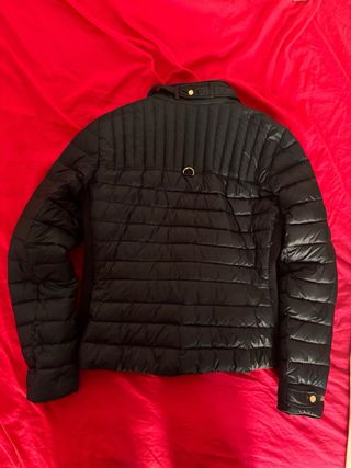 Chaqueta Zara acolchada azul corta