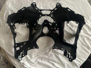 Tmax 2022 scudo interno piccolo segni lato dx