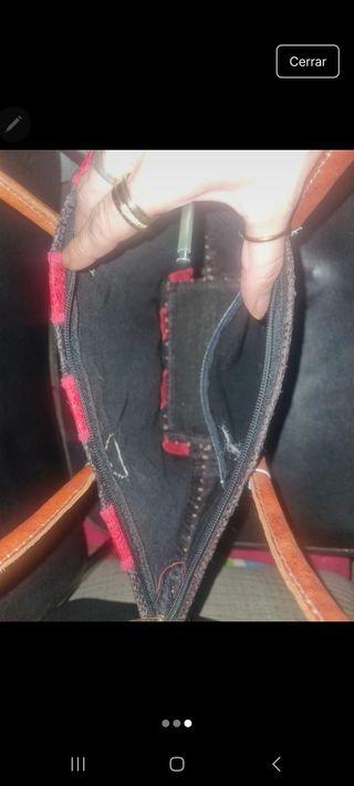 Bolso capazo pequeño negro y rojo