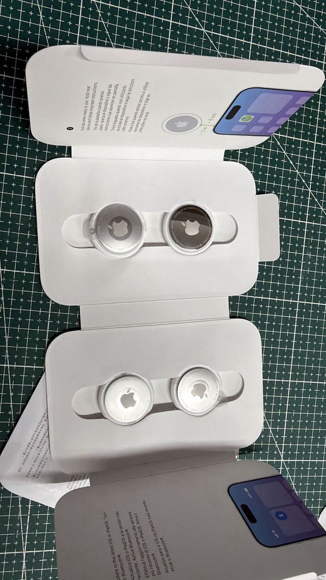 Apple AirTag Confezione da 4