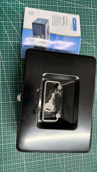 Rapesco Caja Caudales Portátil Negra 20cm.