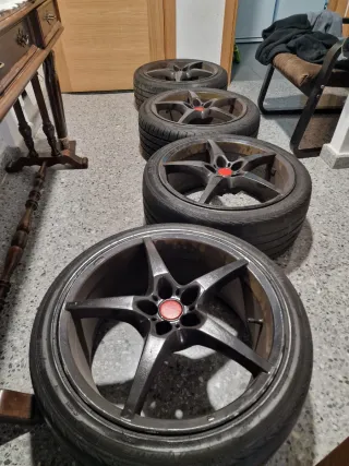 Llantas 18 pulgadas tornilleria 5x110