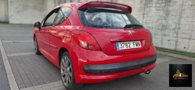 PEUGEOT 207 16V THP 150CV 3p. Féline