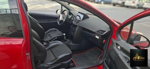 PEUGEOT 207 16V THP 150CV 3p. Féline