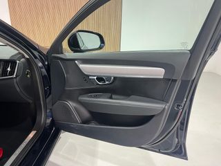 VOLVO S90 2.0 D3 Momentum Auto