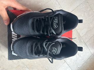 Scarpe Fila nere uomo/donna