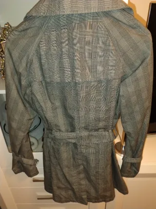 Gabardina H&M cuadros escoceses gris