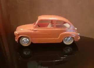 Seat 600 Naranja