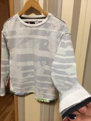 Camiseta manga larga floral rayas