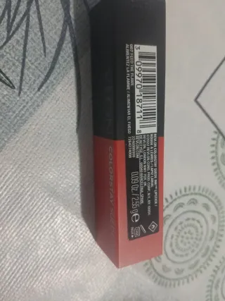 Labial Revlon Colorstay Suede Ink Rojo