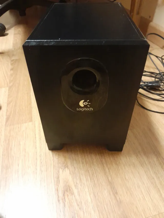 Altavoces Logitech X-210 PC