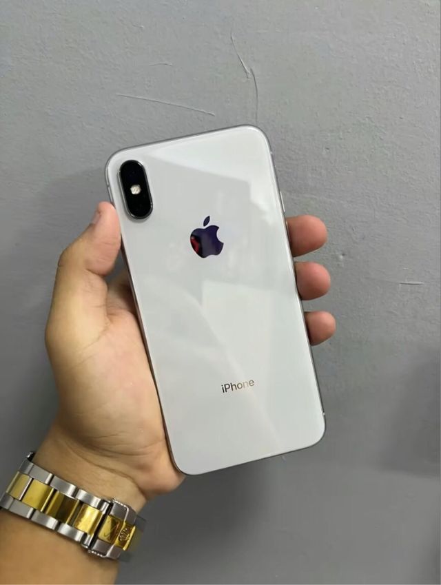 iPhone X bianco