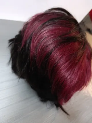 Peluca Bob sintético,aunque en la caja pone humano