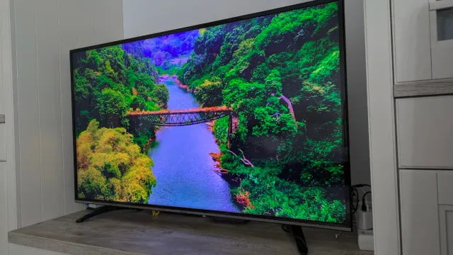 TV Hisense 49 4K UHD Smart TV WiFi