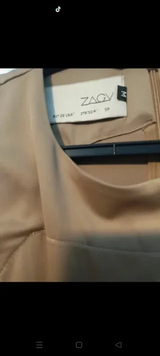 Vestido y chaqueta ZAGV talla L.