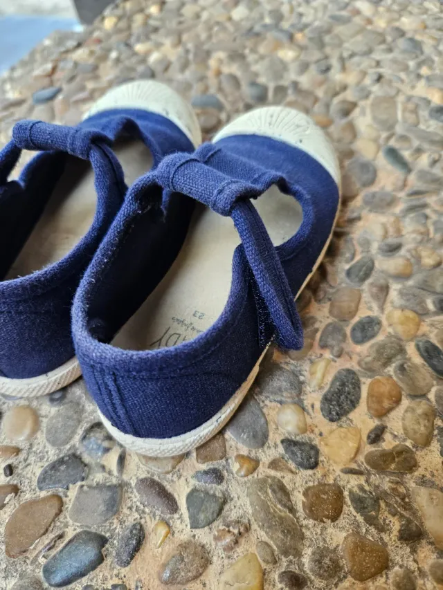 Zapatillas Unit azul marino T.23.