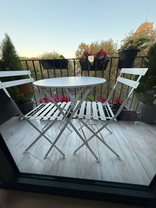 Mesa y 2 sillas jardín metal blanco