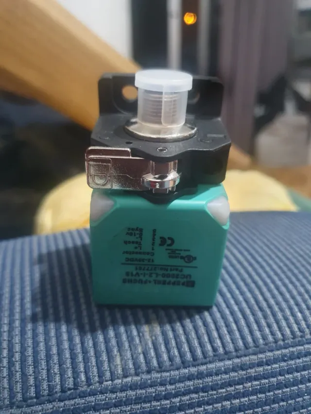 Sensore a ultrasuoni Pepperl+Fuchs UC2000