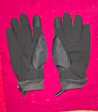 Guantes Wedze Negros y Grises