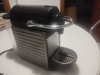 Cafetera Nespresso Krups Pixie Negra