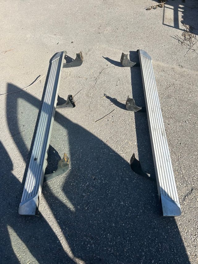 Estriberas Ford Ranger 2011