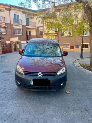 Volkswagen Caddy 2011