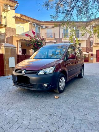 Volkswagen Caddy 2011