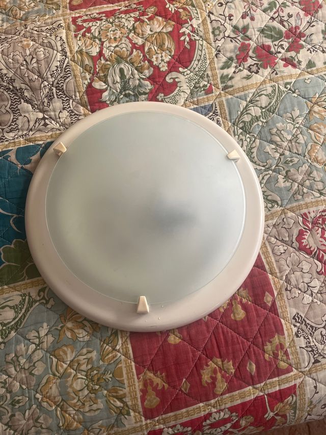 Plafón lámpara  de techo blanco y transparente