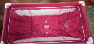 Cuna de viaje Asalvo rosa con reductor y cambiador