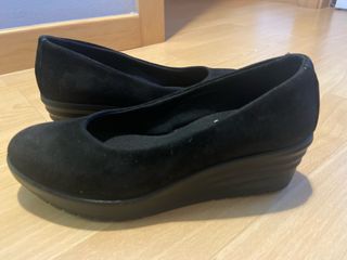 Zapatos italianos de cuña de piel ante negro