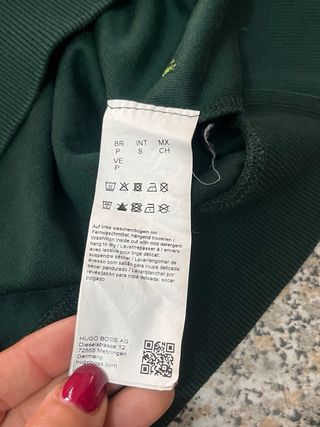Maglia BOSS verde uomo.Misure 42 spalle 60 lungh.