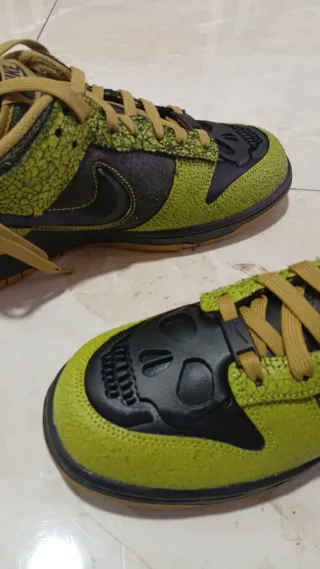Nike Dunk Low Retro QS Skull