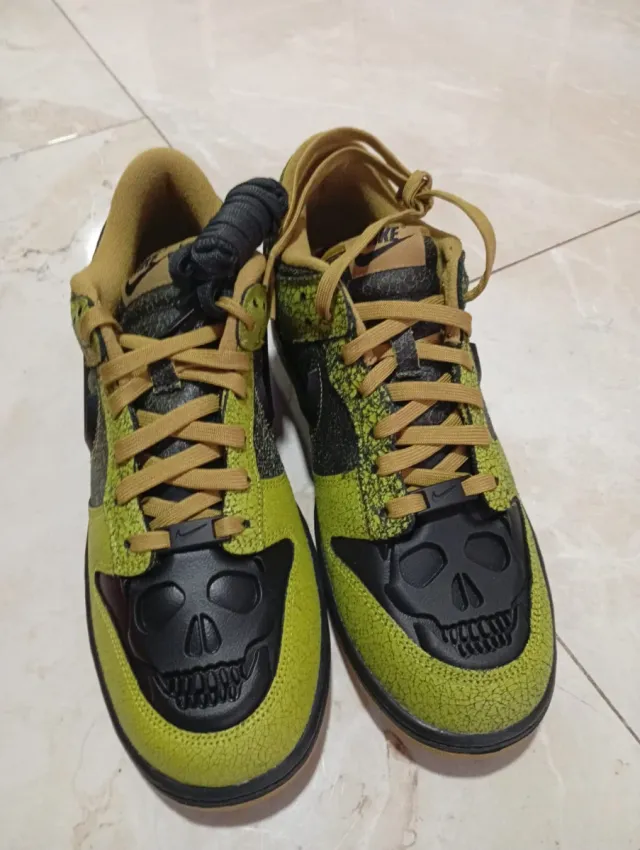 Nike Dunk Low Retro QS Skull