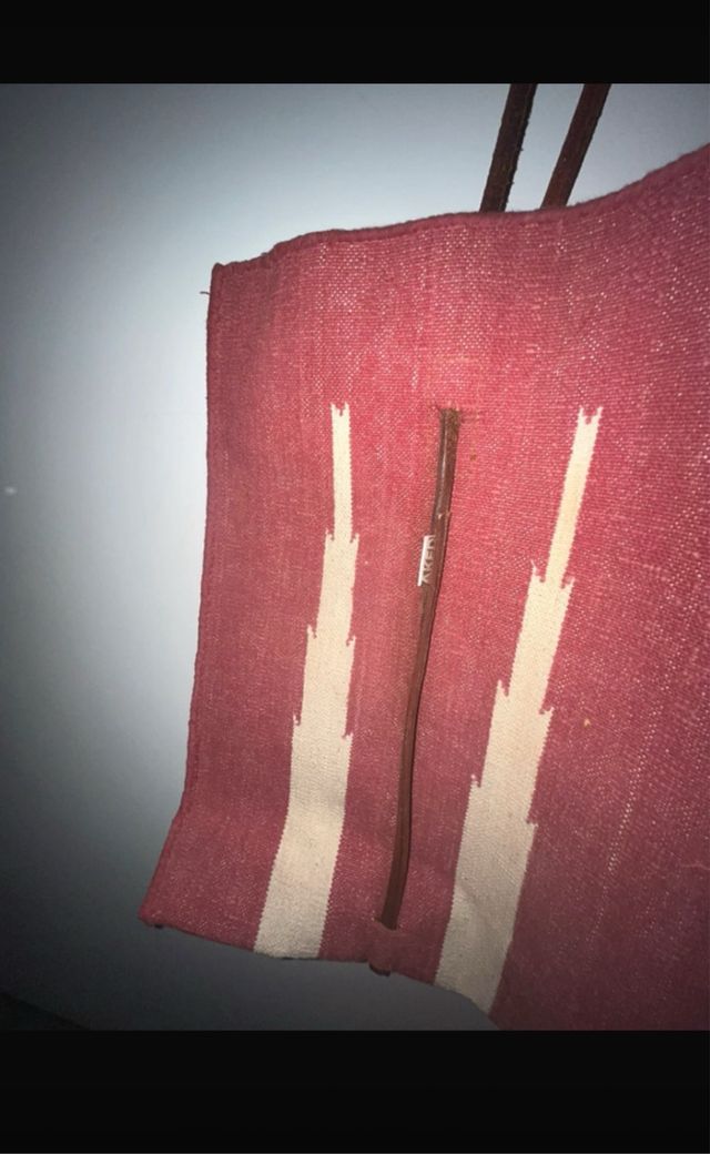 Borsa artigianale rossa e beige