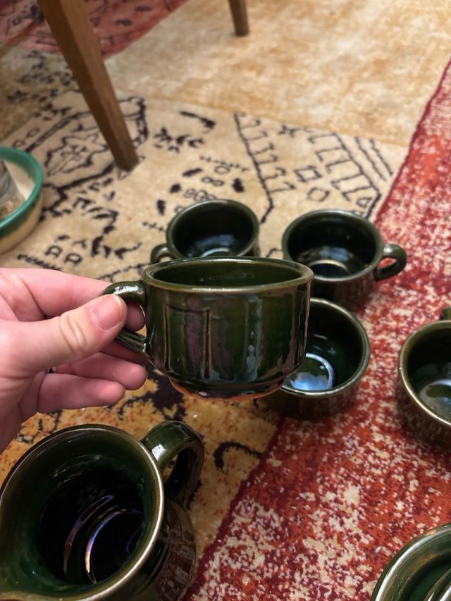 Juego de café de cerámica verde