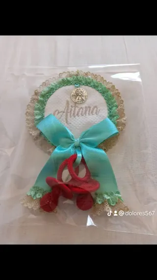 Medallón personalizado para carrito de bebé y cuna