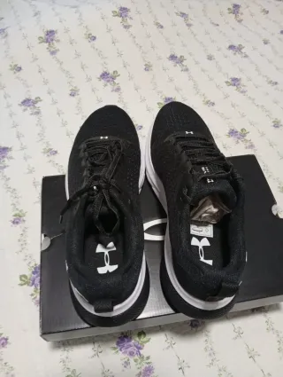 Chándal Under Armour Gris y Negro