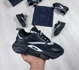 Zapatilla Dior Negra y Plateada