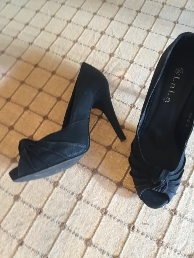 Tacones Peep Toe Lala Negros Talla 40