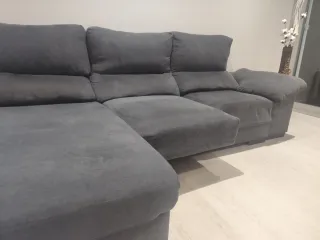 Sofá chaise longue gris tela