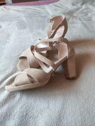 Sandalias tacón Merkal Talla 39