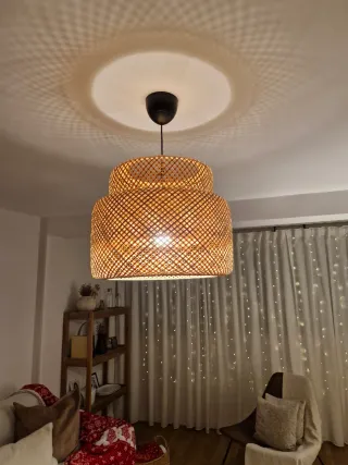 Lámpara de techo colgante Ikea, en perfecto estado
